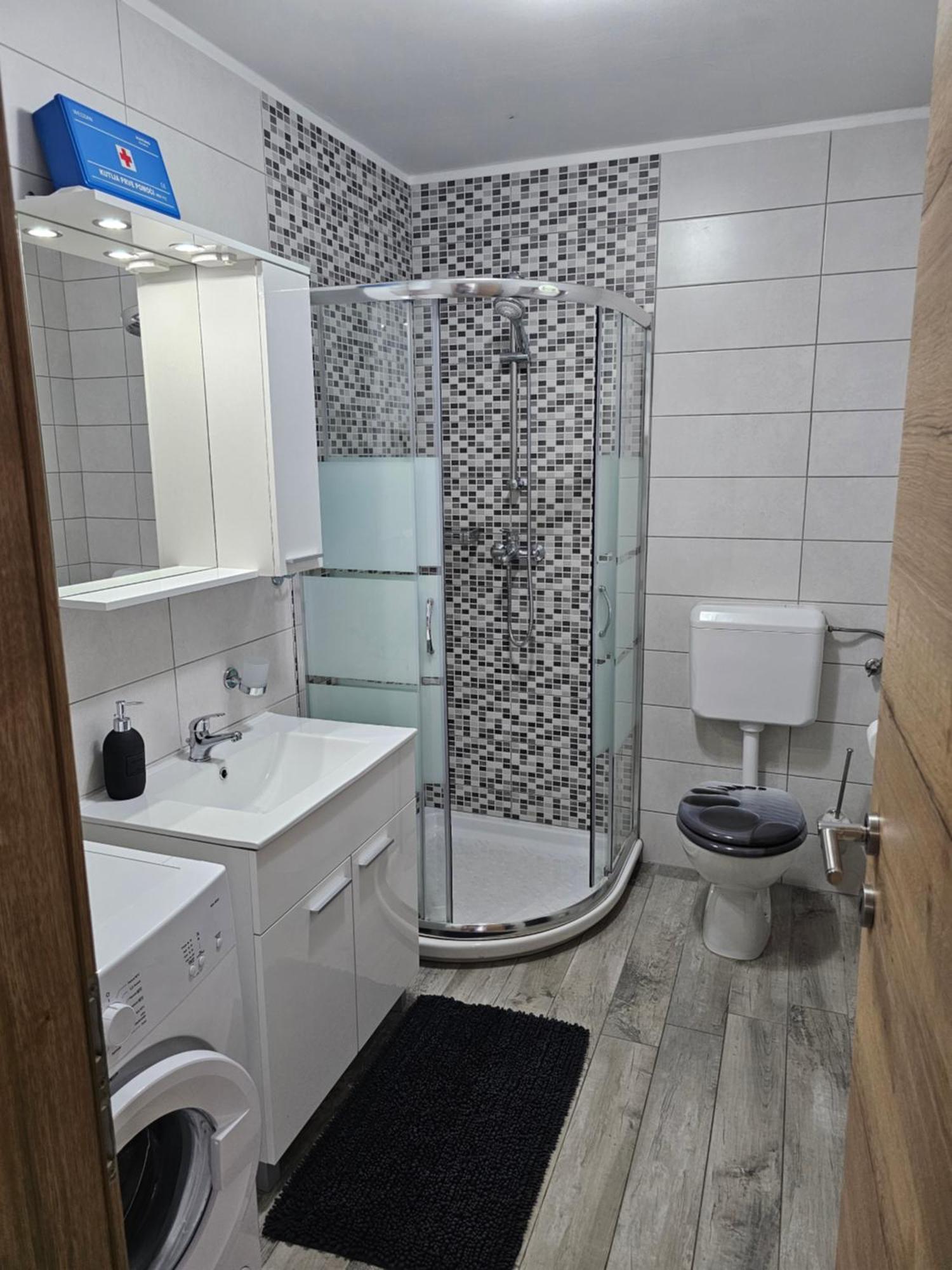 Villa Kos Lupoglav  Ngoại thất bức ảnh